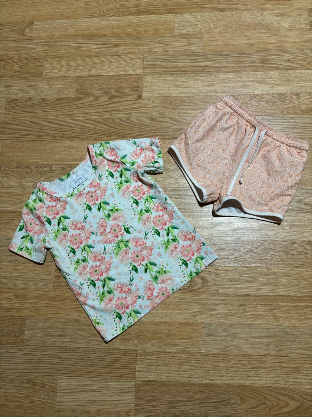“Sweet Honey” 2pc pjs size 6